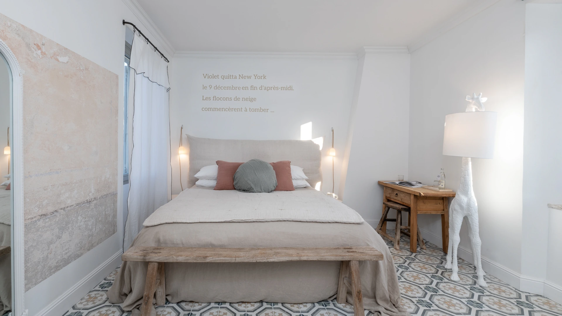 Chambre à la Bâtisse en Blanc, Golfe-Juan (Côte d'Azur)